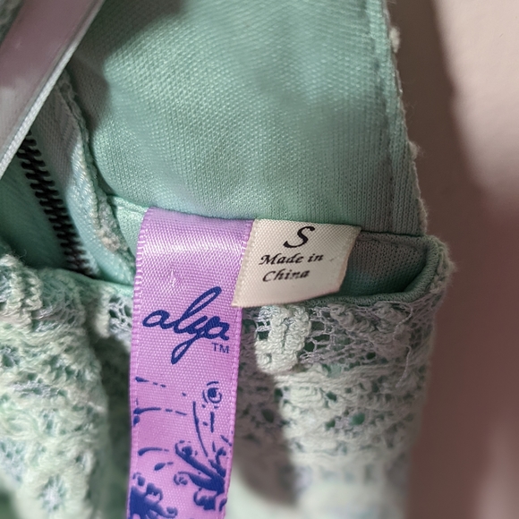 Alya Mint Green Knit Dress - Picture 4 of 8